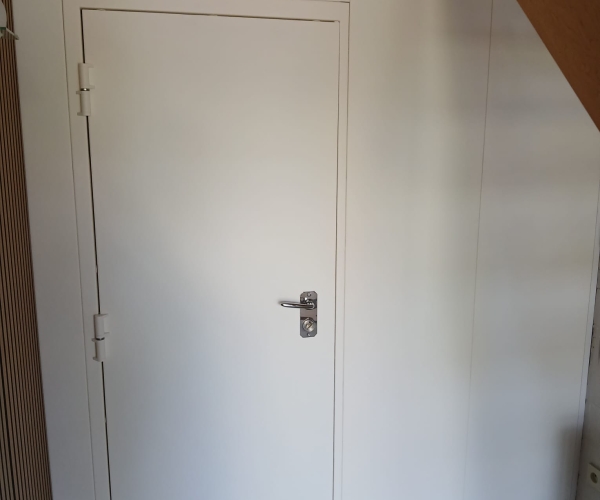 Installation porte blindée intégrée et cloison CR3 Rhode-Saint-Genèse